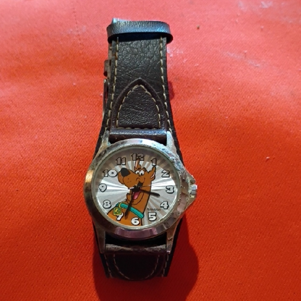 Warner Bros. Scooby-Doo Brown Leather Strap Watch with Orange Character Dial